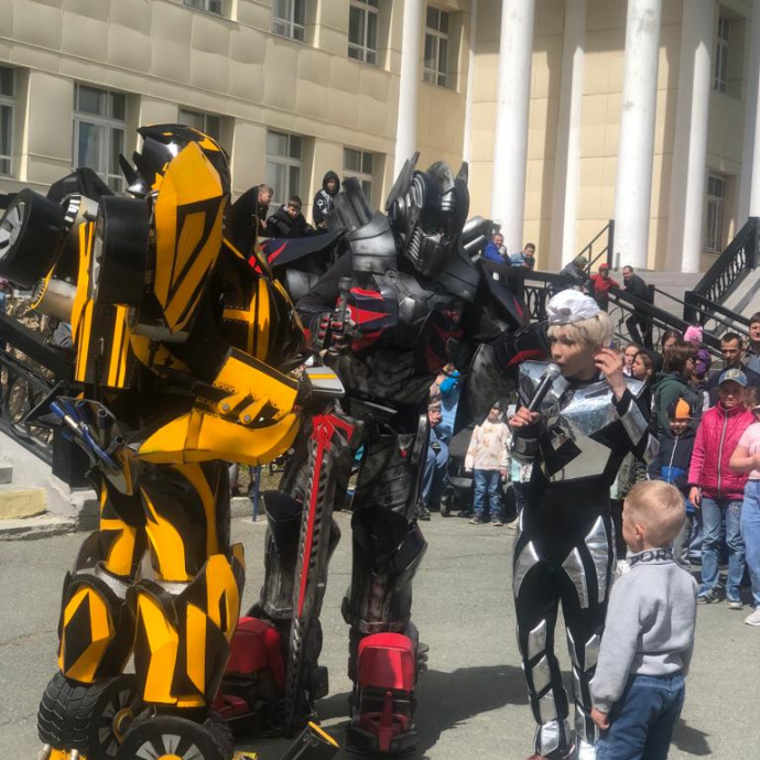 Шоу роботов